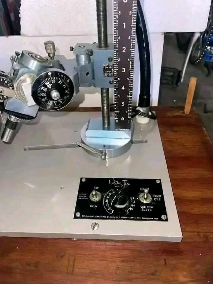 ULTRATEC V2 FACETING MACHINE USED WORKING CONDITION. - Image 2