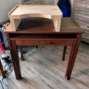 Alternative view of New Jewelers bench
