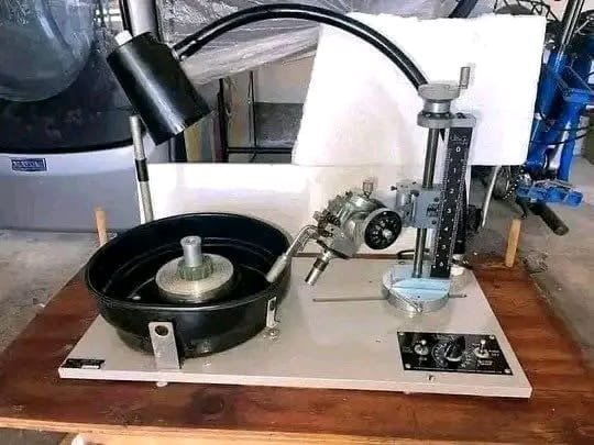 ULTRATEC V2 FACETING MACHINE